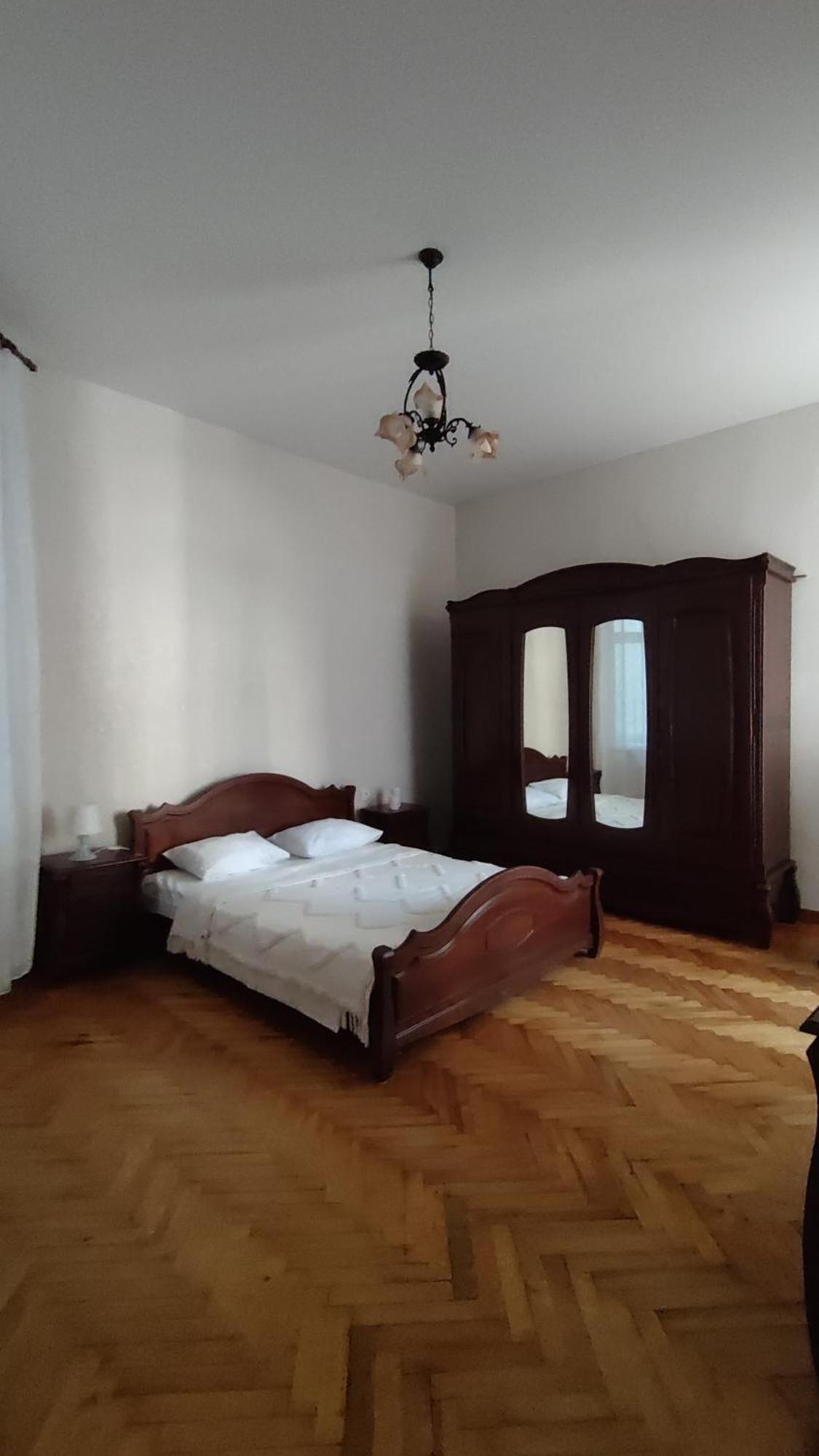 Flat in the city center Odessa Extérieur photo
